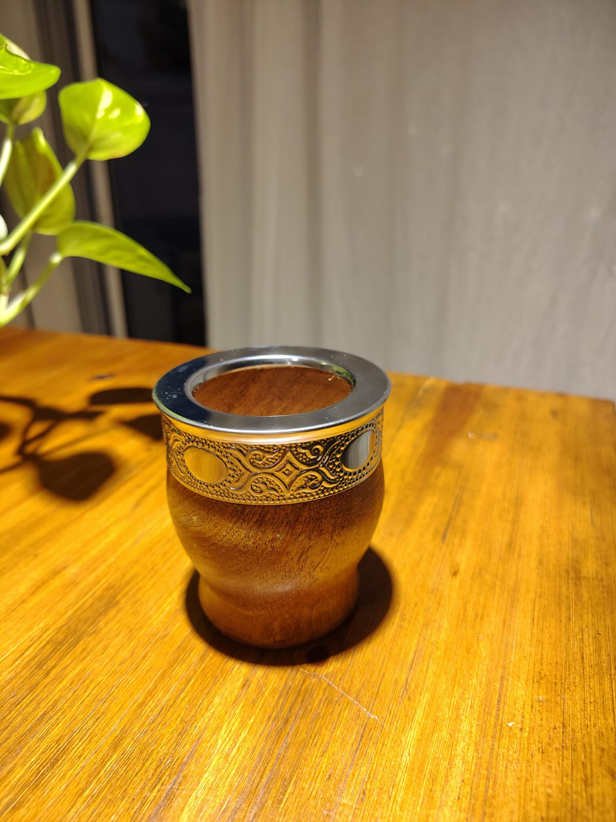 Mate hornero liso acero algarrobo abstracto