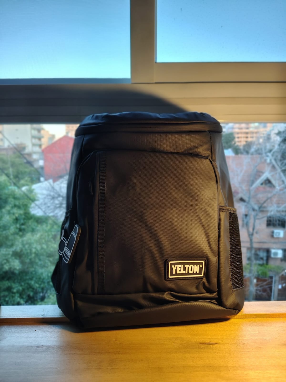 Mochila termica negra yelton
